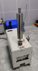 tyhjiöpumpun äänenvaimennin