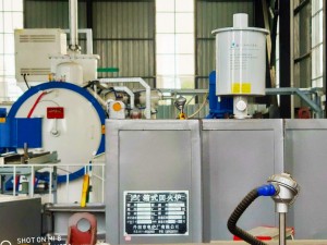 Vacuum Furnace with Filter